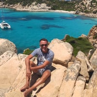 Profile picture for user Vincenzo_T