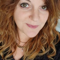 Profile picture for user Mara11