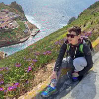 Profile picture for user Semy.