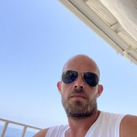 Profile picture for user Thomas79