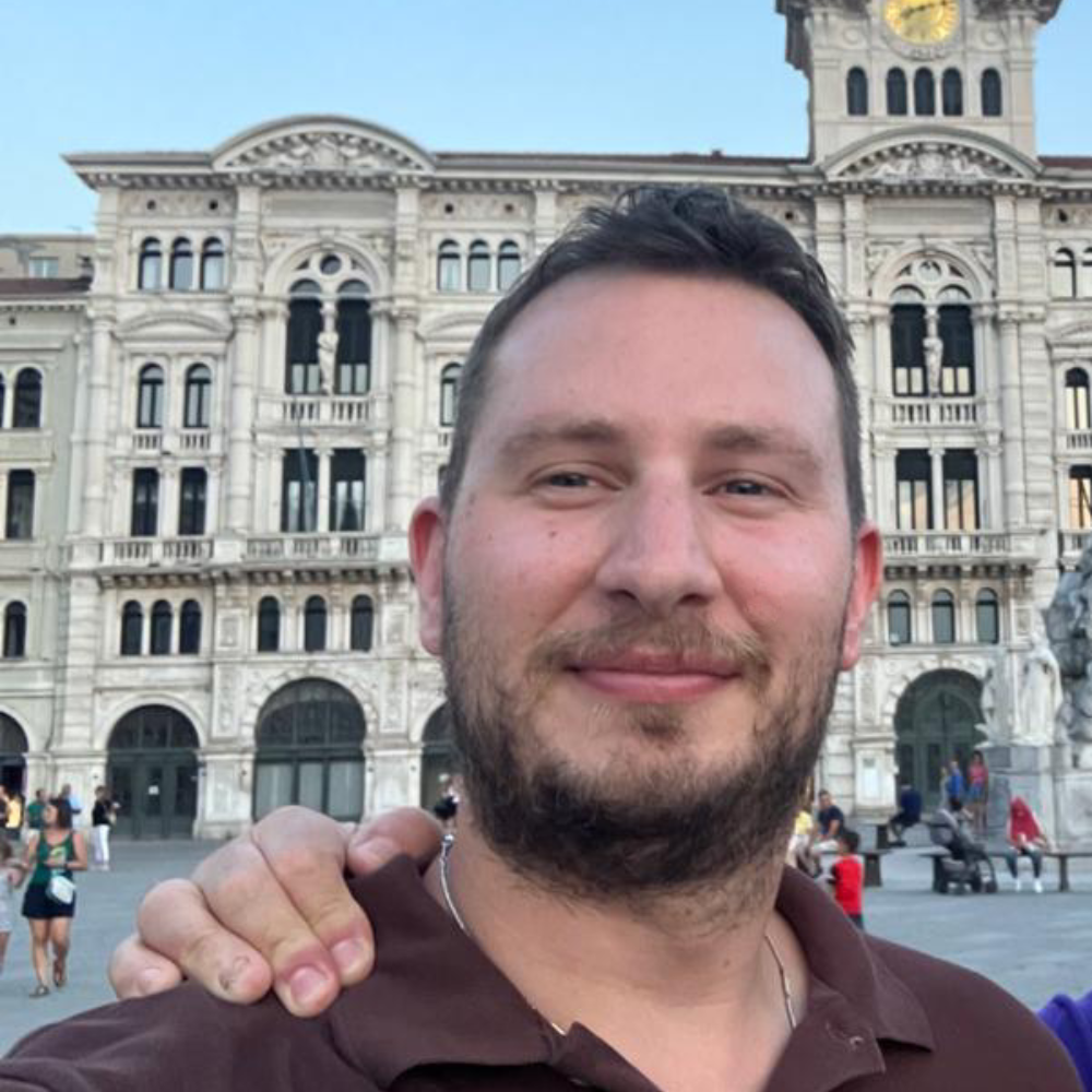 Profile picture for user Giorux