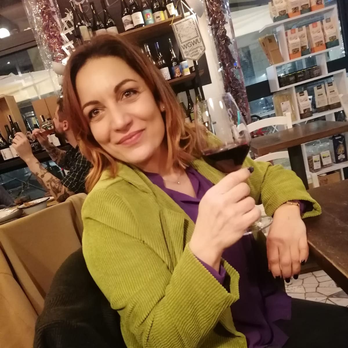 Profile picture for user letinfly