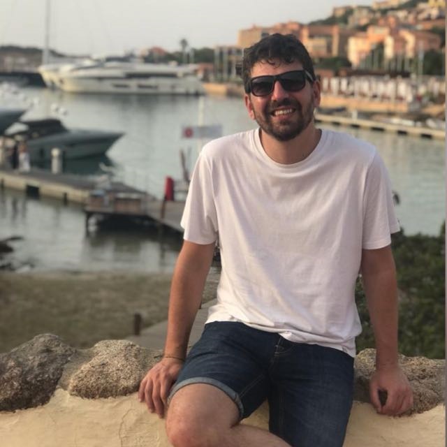 Profile picture for user Andrea.U.87