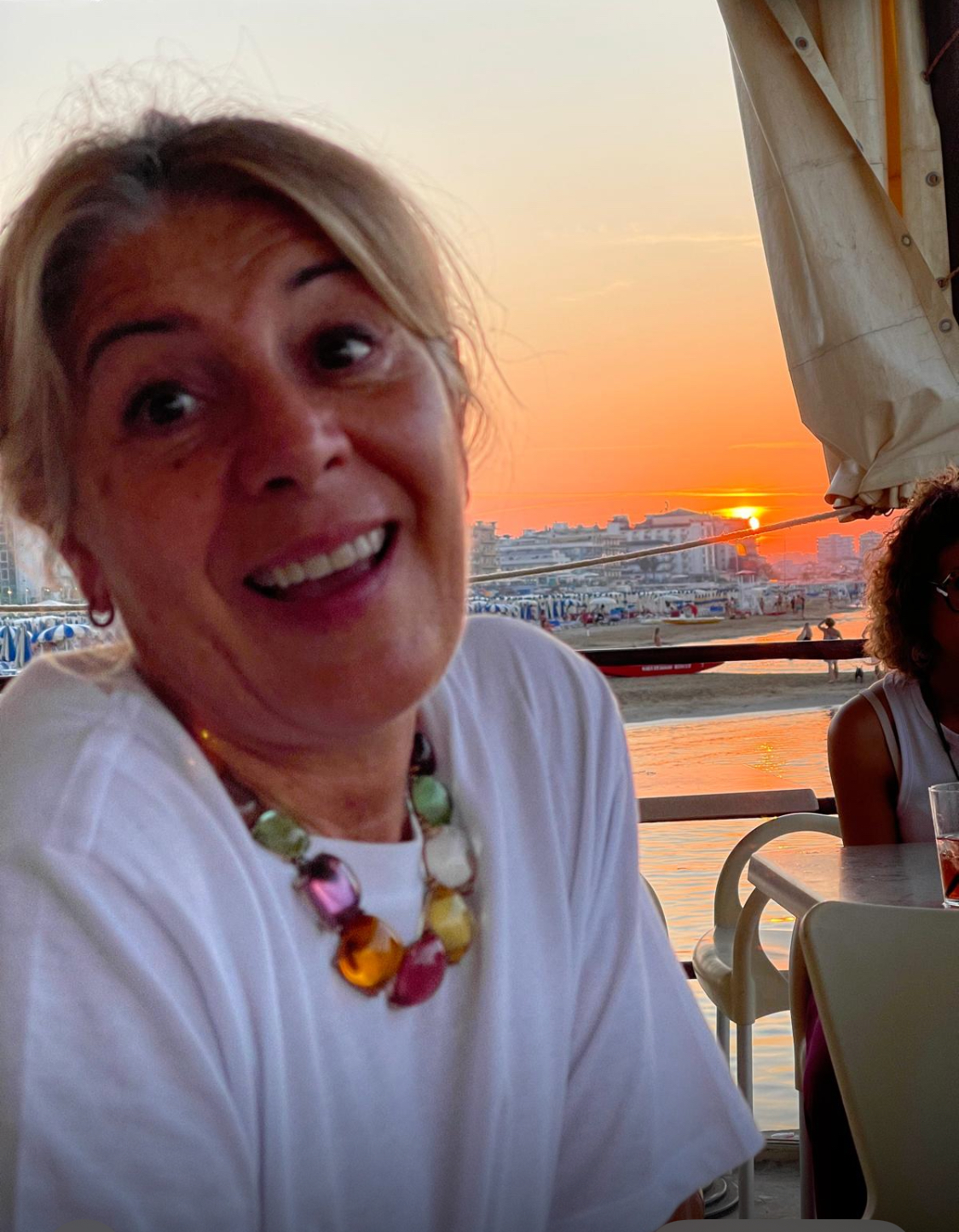 Profile picture for user Ele66