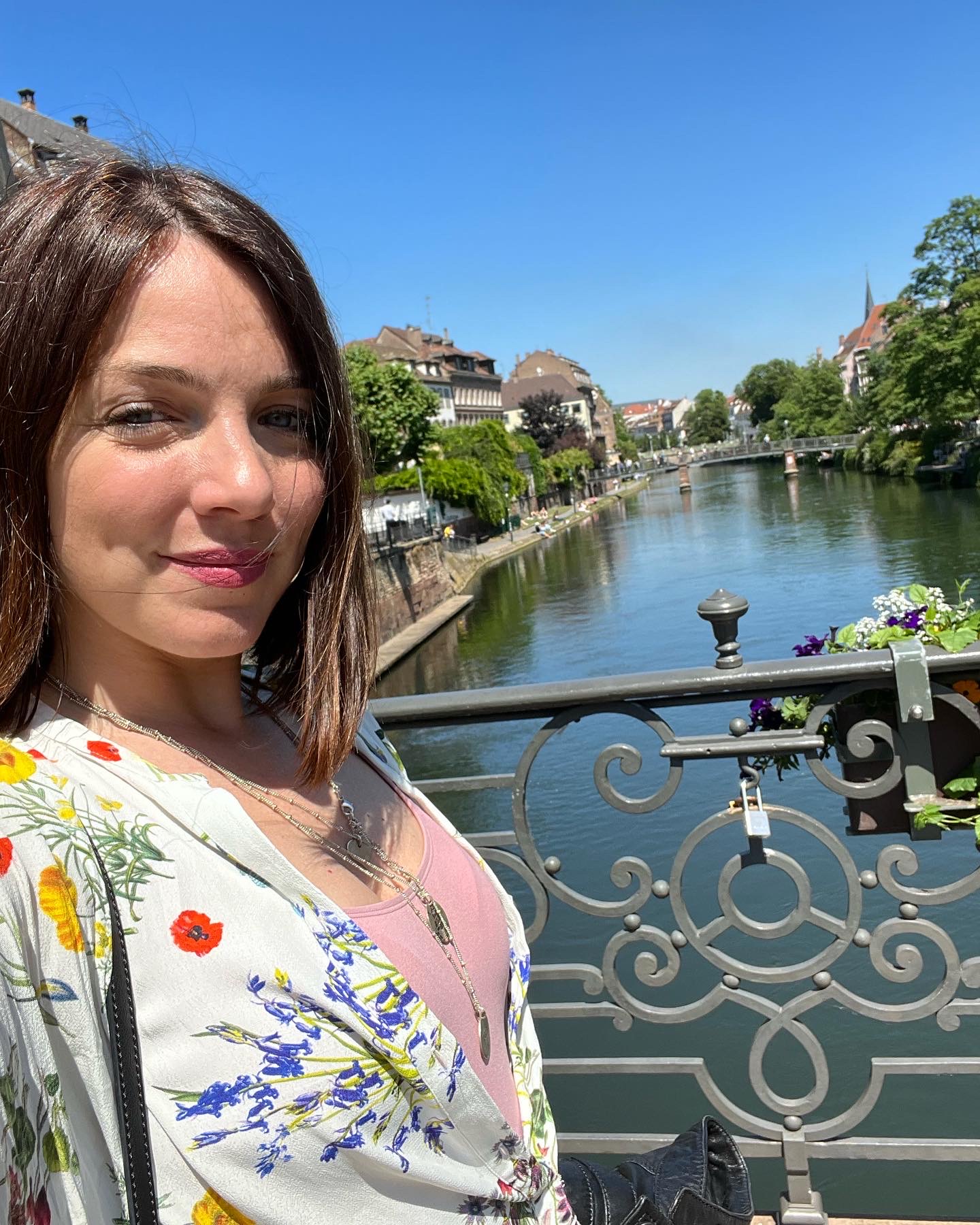 Profile picture for user Ivy84