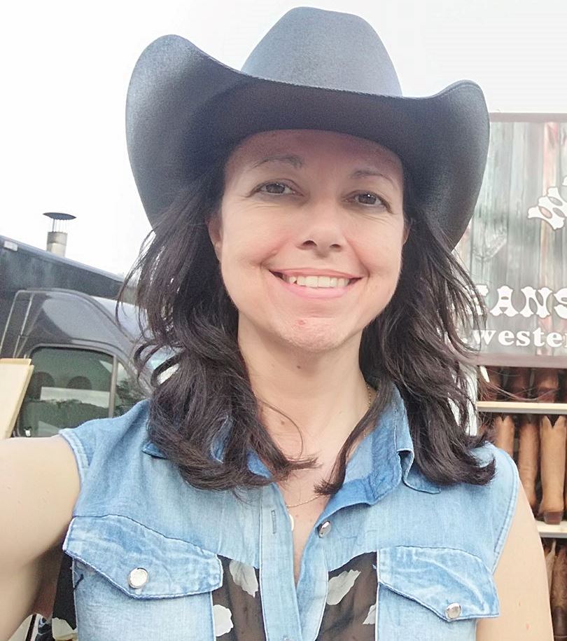 Profile picture for user faustina